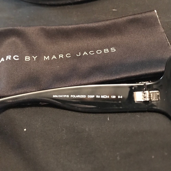 Polarized Marc Jacobs Sunglasses - Picture 4 of 5